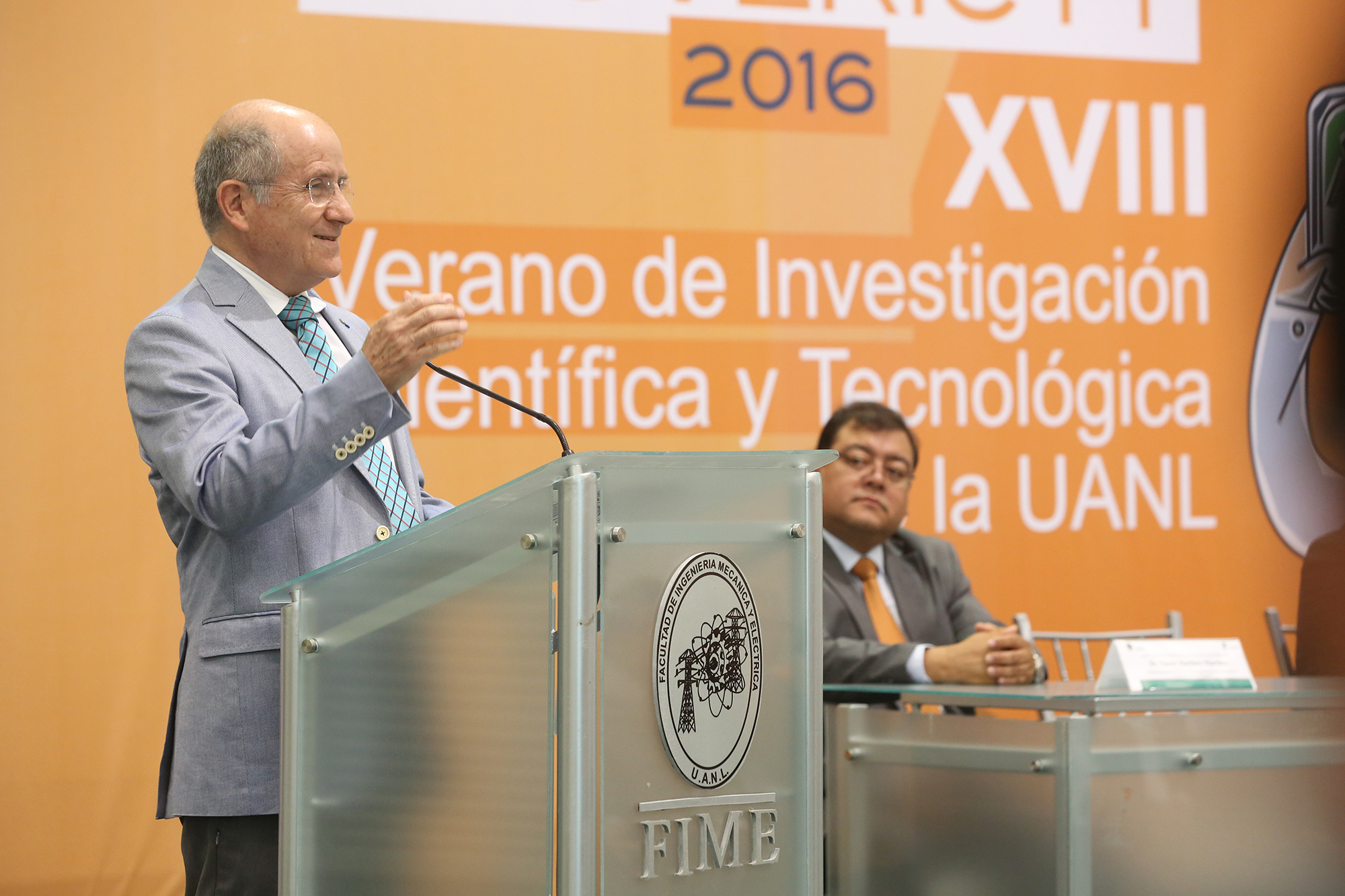 Dr Ricardo Viramontes